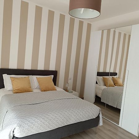 Fior&Iris Apartments Stresa Bagian luar foto