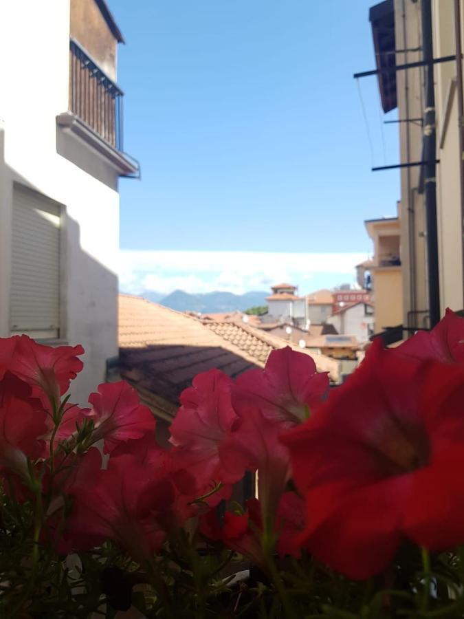 Fior&Iris Apartments Stresa Bagian luar foto