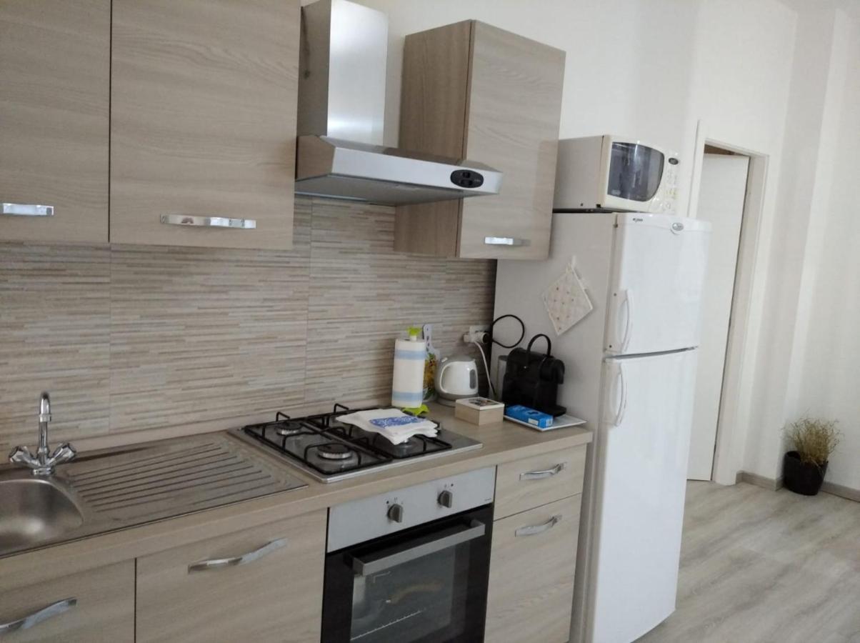Fior&Iris Apartments Stresa Bagian luar foto