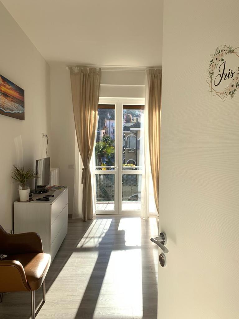 Fior&Iris Apartments Stresa Bagian luar foto