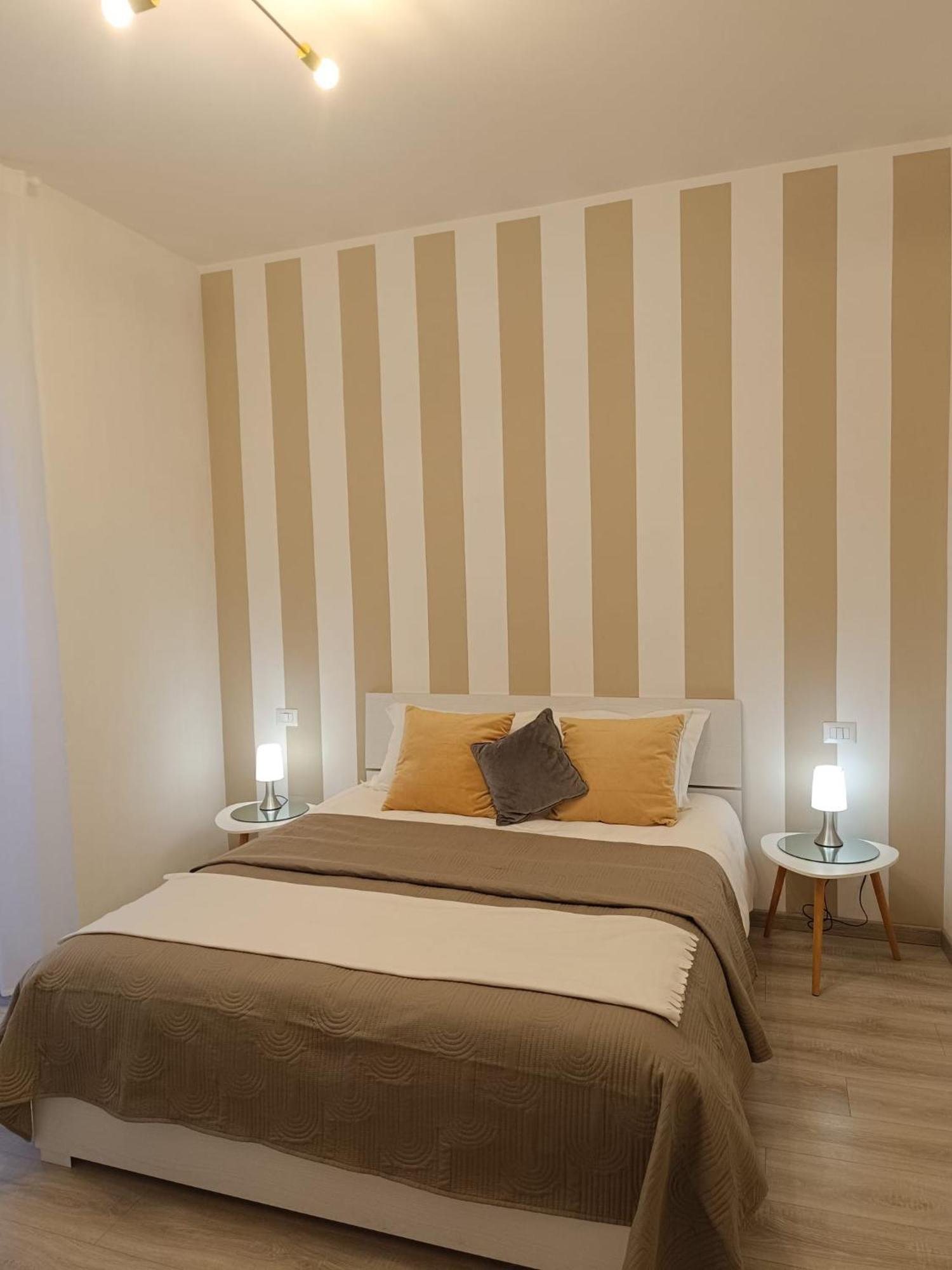 Fior&Iris Apartments Stresa Bagian luar foto